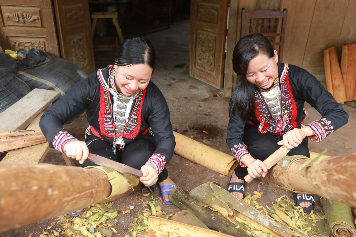 Xuống chợ Cốc Ly – Ngắm cây ngàn tuổi